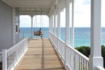 The Delphi Club At Rolling Harbour Hotel Sandy Point Exterior photo